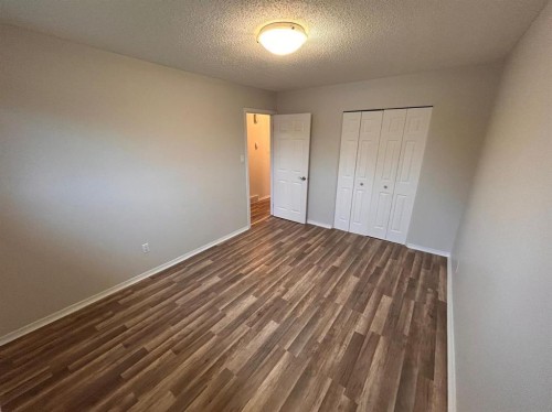 511 40 Street Ne, Calgary, AB 