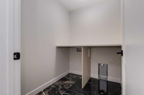 15 Alpine Green Sw, Calgary, AB - Indoor Photo Showing Other Room