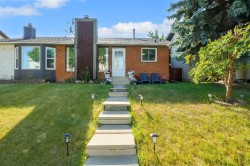 6507 Rundlehorn Drive NE Calgary, AB T1Y 3T6