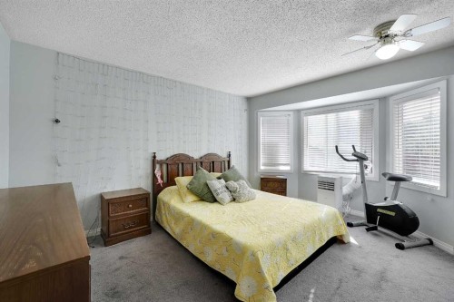 6507 Rundlehorn Drive Ne, Calgary, AB - Indoor Photo Showing Bedroom