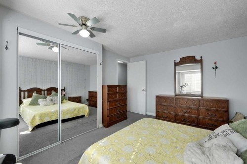 6507 Rundlehorn Drive Ne, Calgary, AB - Indoor Photo Showing Bedroom