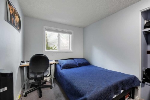 6507 Rundlehorn Drive Ne, Calgary, AB - Indoor Photo Showing Bedroom