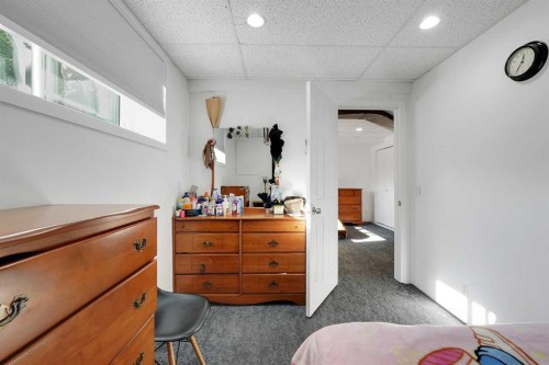 6507 Rundlehorn Drive Ne, Calgary, AB - Indoor Photo Showing Bedroom