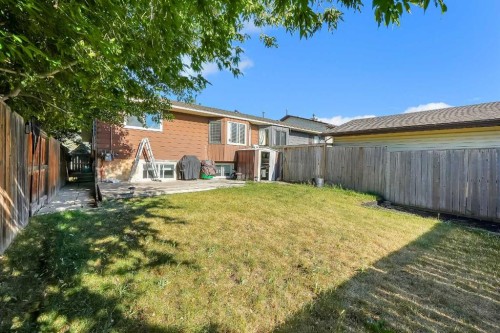 6507 Rundlehorn Drive Ne, Calgary, AB - Outdoor