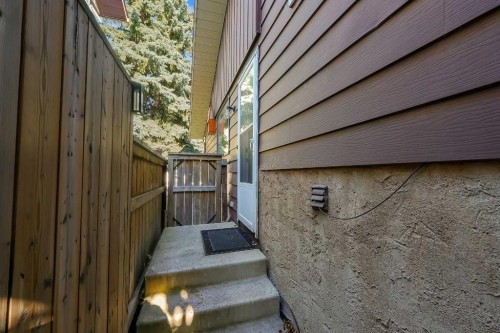 6507 Rundlehorn Drive Ne, Calgary, AB - Outdoor With Exterior