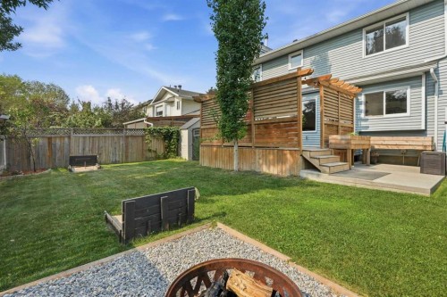 161 Douglasbank Way Se, Calgary, AB - Outdoor