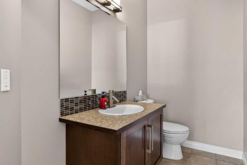 159 Sherwood Crescent Nw, Calgary, AB - Indoor Photo Showing Bathroom