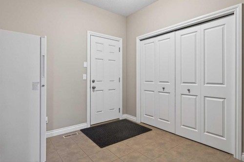 159 Sherwood Crescent Nw, Calgary, AB - Indoor Photo Showing Other Room