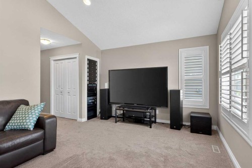 159 Sherwood Crescent Nw, Calgary, AB - Indoor
