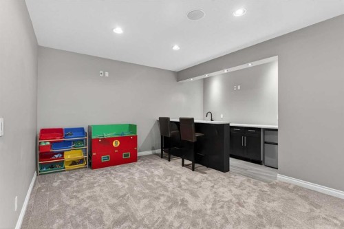 159 Sherwood Crescent Nw, Calgary, AB - Indoor Photo Showing Other Room