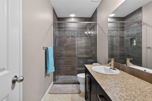 159 Sherwood Crescent Nw, Calgary, AB - Indoor Photo Showing Bathroom