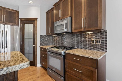 159 Sherwood Crescent Nw, Calgary, AB - Indoor Photo Showing Kitchen With Upgraded Kitchen