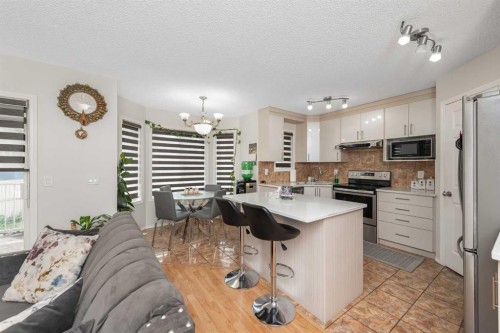210 Taracove Landing Ne, Calgary, AB - Indoor Photo Showing Kitchen With Stainless Steel Kitchen