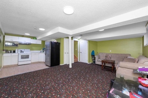 210 Taracove Landing Ne, Calgary, AB - Indoor