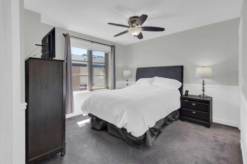24 Aspen Hills Common Sw, Calgary, AB - Indoor Photo Showing Bedroom