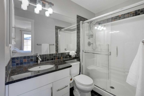 24 Aspen Hills Common Sw, Calgary, AB - Indoor Photo Showing Bathroom