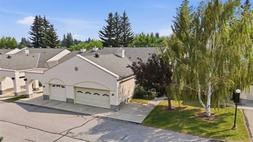 30 Sandarac Circle Nw, Calgary, AB - Outdoor