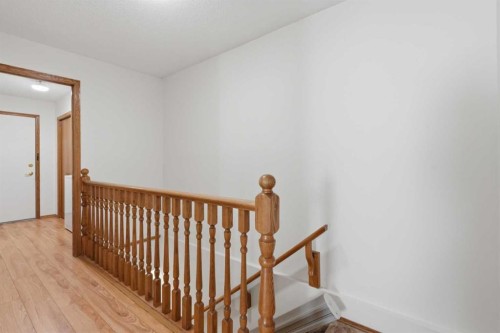 30 Sandarac Circle Nw, Calgary, AB - Indoor Photo Showing Other Room