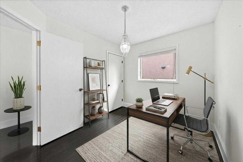 98 Hampstead Circle Nw, Calgary, AB - Indoor Photo Showing Office