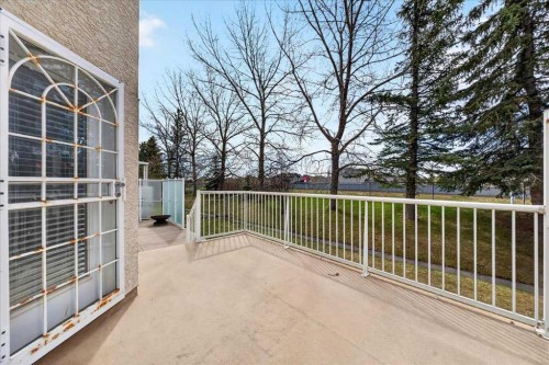 98 Hampstead Circle Nw, Calgary, AB - Outdoor