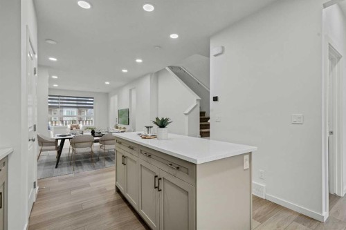 172 Belmont Way Sw, Calgary, AB - Indoor