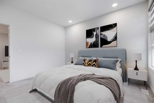 172 Belmont Way Sw, Calgary, AB - Indoor Photo Showing Bedroom