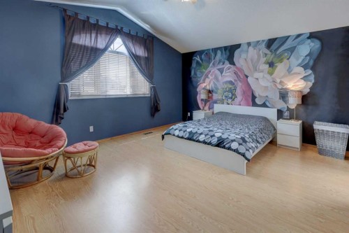 189 Citadel Crest Park Nw, Calgary, AB - Indoor Photo Showing Bedroom