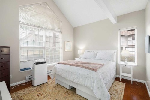 101-1997 Sirocco Drive Sw, Calgary, AB - Indoor Photo Showing Bedroom