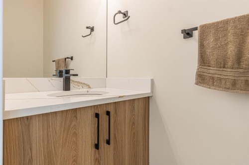 1997 Mccaskill Drive, Crossfield, AB - Indoor Photo Showing Bathroom