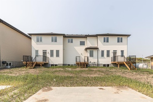 1997 Mccaskill Drive, Crossfield, AB - Outdoor
