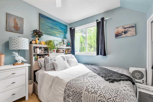 5820 Dalmead Crescent Nw, Calgary, AB - Indoor Photo Showing Bedroom