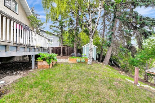 5820 Dalmead Crescent Nw, Calgary, AB - Outdoor