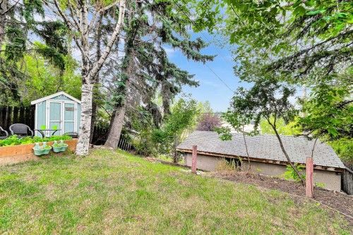 5820 Dalmead Crescent Nw, Calgary, AB - Outdoor