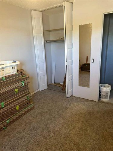 1219 68 Street Ne, Calgary, AB - Indoor