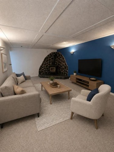 1219 68 Street Ne, Calgary, AB - Indoor