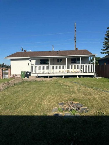 1219 68 Street Ne, Calgary, AB - Outdoor