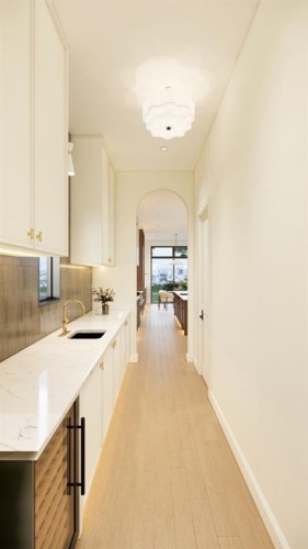 2027 25 Street Sw, Calgary, AB - Indoor Photo Showing Kitchen