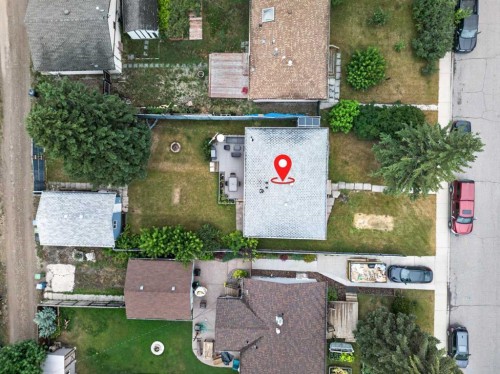 6324 Bowmont Crescent Nw, Calgary, AB - Outdoor