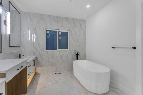 135 South Shore Road, Chestermere, AB - Indoor Photo Showing Bathroom