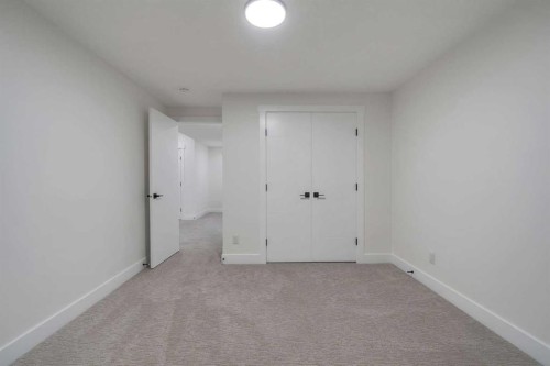 135 South Shore Road, Chestermere, AB - Indoor Photo Showing Other Room