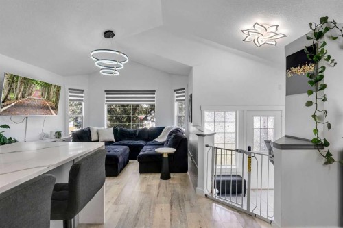 279 Covehaven View Ne, Calgary, AB 