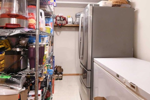168 Templewood Drive Ne, Calgary, AB - Indoor Photo Showing Other Room