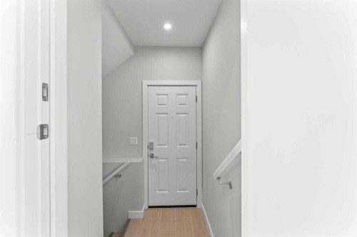 919 Walgrove Boulevard Se, Calgary, AB - Indoor Photo Showing Other Room