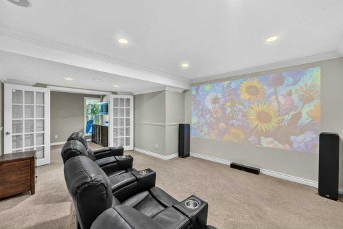 95 Woodridge Close Sw, Calgary, AB - Indoor