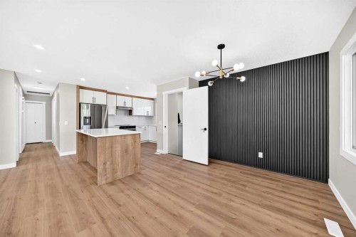 704 Malvern Drive Ne, Calgary, AB - Indoor Photo Showing Kitchen