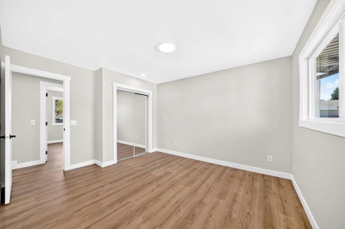 704 Malvern Drive Ne, Calgary, AB - Indoor Photo Showing Other Room
