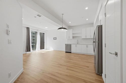 2218-151 Skyview Bay Ne, Calgary, AB - Indoor Photo Showing Kitchen