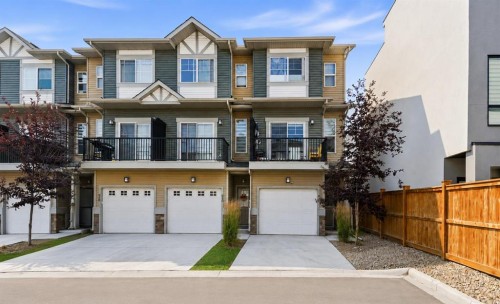 924 Sage Hill Grove Nw, Calgary, AB - Outdoor With Facade
