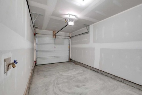 924 Sage Hill Grove Nw, Calgary, AB - Indoor Photo Showing Garage