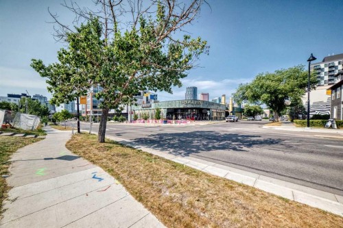 632 Marsh Road Ne, Calgary, AB - Outdoor